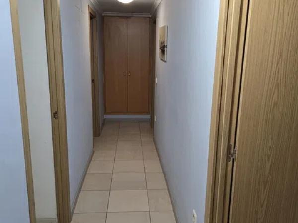 Продажа квартиры на Calle Santa Bárbara, 3727, Халон
photo 1