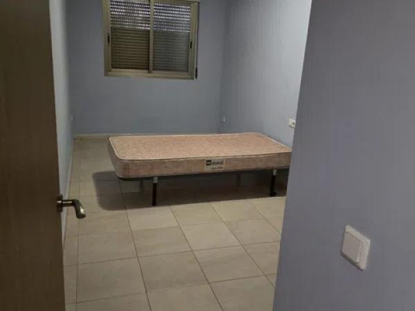 Продажа квартиры на Calle Santa Bárbara, 3727, Халон
 photo 4