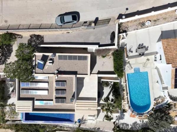 Частный шале на продаже в  Calle Dalias, 41, Бенитачель photo 4