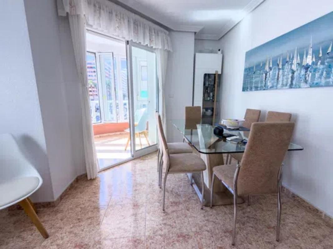 Sale of apartment in Calle Guardamar, Torrevieja
photo 3