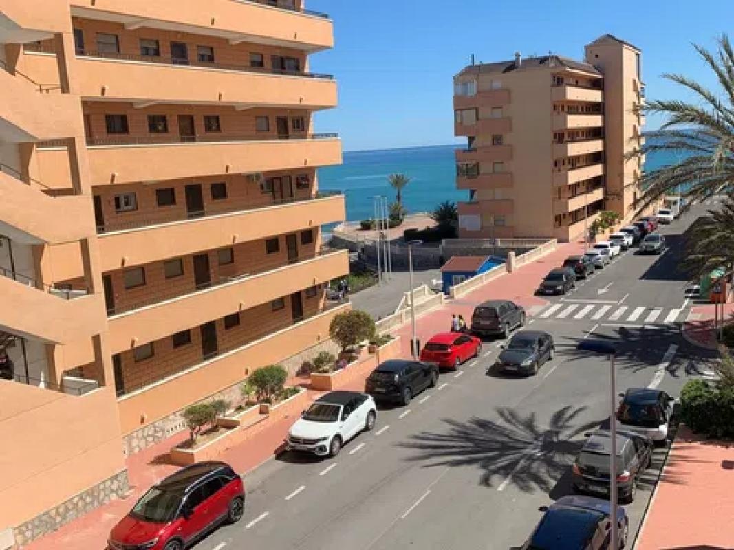 Sale of apartment in Calle del Cabo, 7, Torrevieja
photo 1