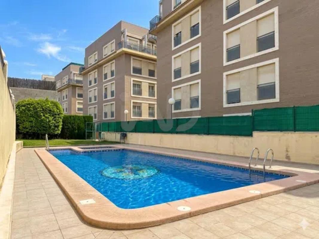 Venta de piso en Calle del Tirant lo Blanc, 8, Pedreguer
photo 1
