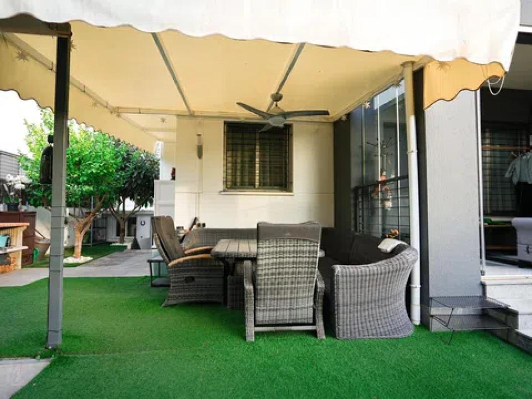 Sale of townhouse in Avenida Tenerife , Torrevieja photo 2