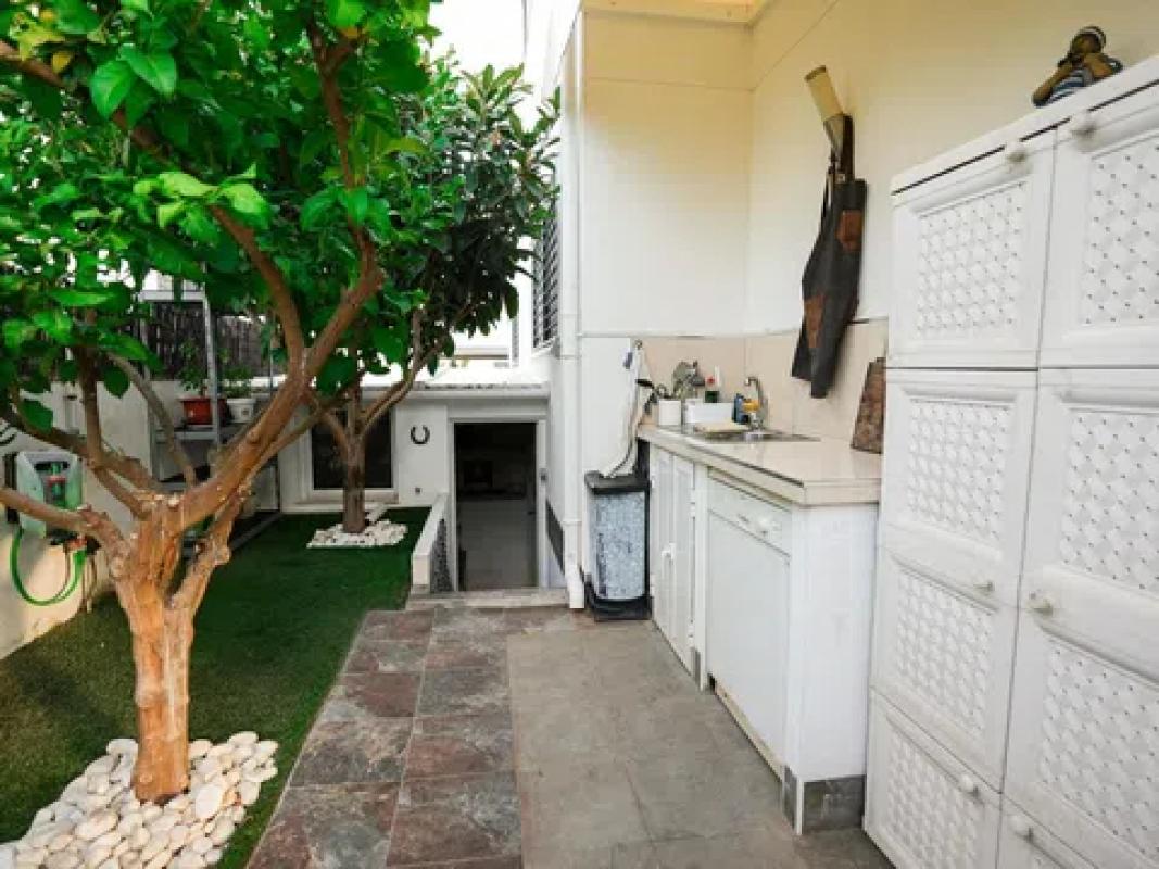 Sale of townhouse in Avenida Tenerife , Torrevieja photo 5