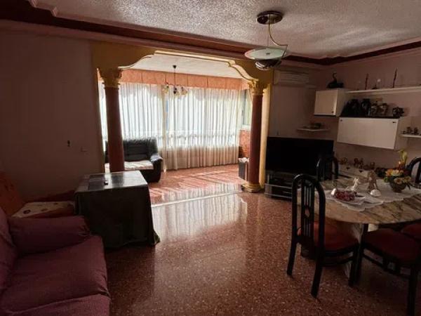 Sale of flat in Avenida de Andalucía, 20, Benidorm
photo 1