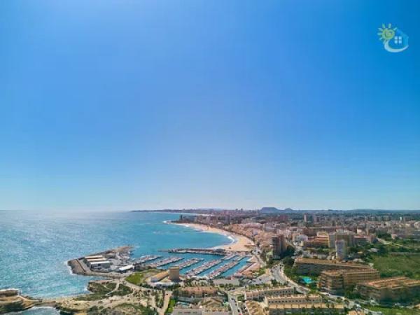 Продажа квартиры на Calle del Doctor Fleming, Эль Кампельо
 photo 3