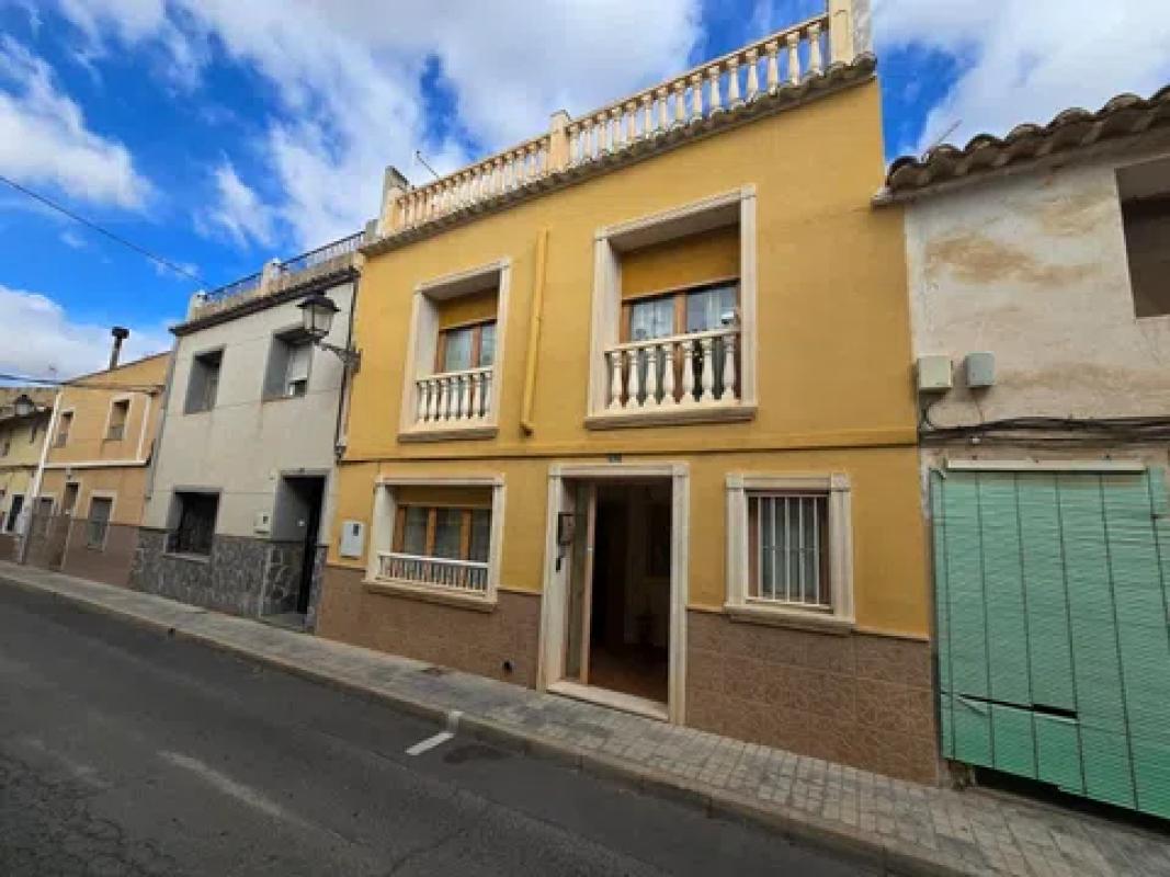 Продажа отдельного шале в Calle Panamà, Сакс photo 3