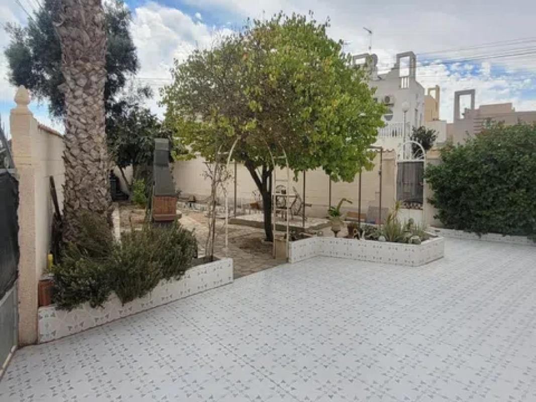 Venta de chalet independiente en Calle Paloma, Torrevieja
 photo 3