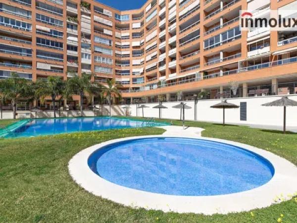 Sale of flat in Calle Nadadora Carmen Soto, Alicante
 photo 2