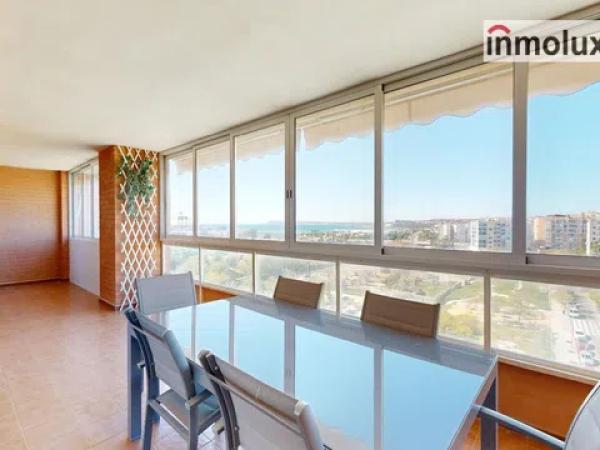 Sale of flat in Calle Nadadora Carmen Soto, Alicante
 photo 4
