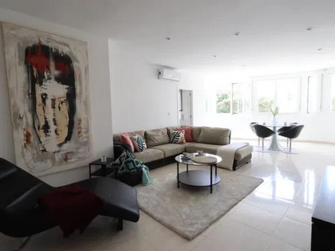Venta de piso en Barrio Centro - Muelle Pesquero, Torrevieja
photo 1