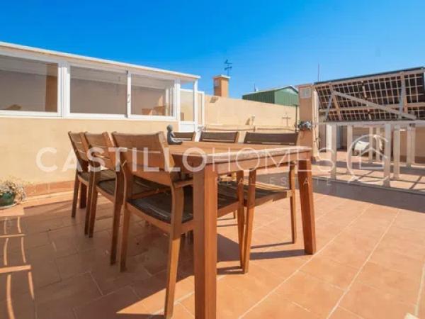Частный шале на продаже в  Barrio Zona Lago - Los Almendros, Ориуэла photo 1