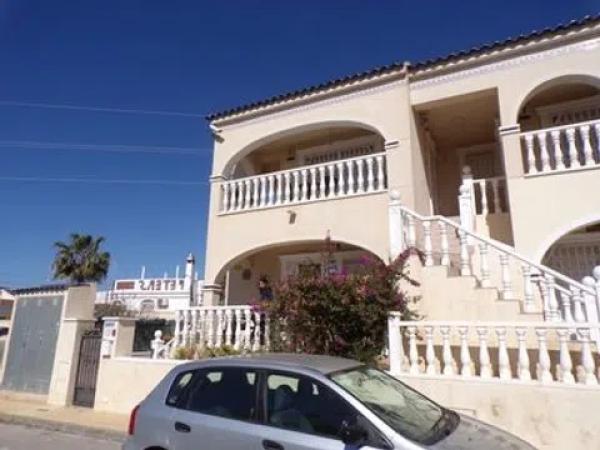 Venta de piso en Barrio Villamartín, Orihuela
 photo 1