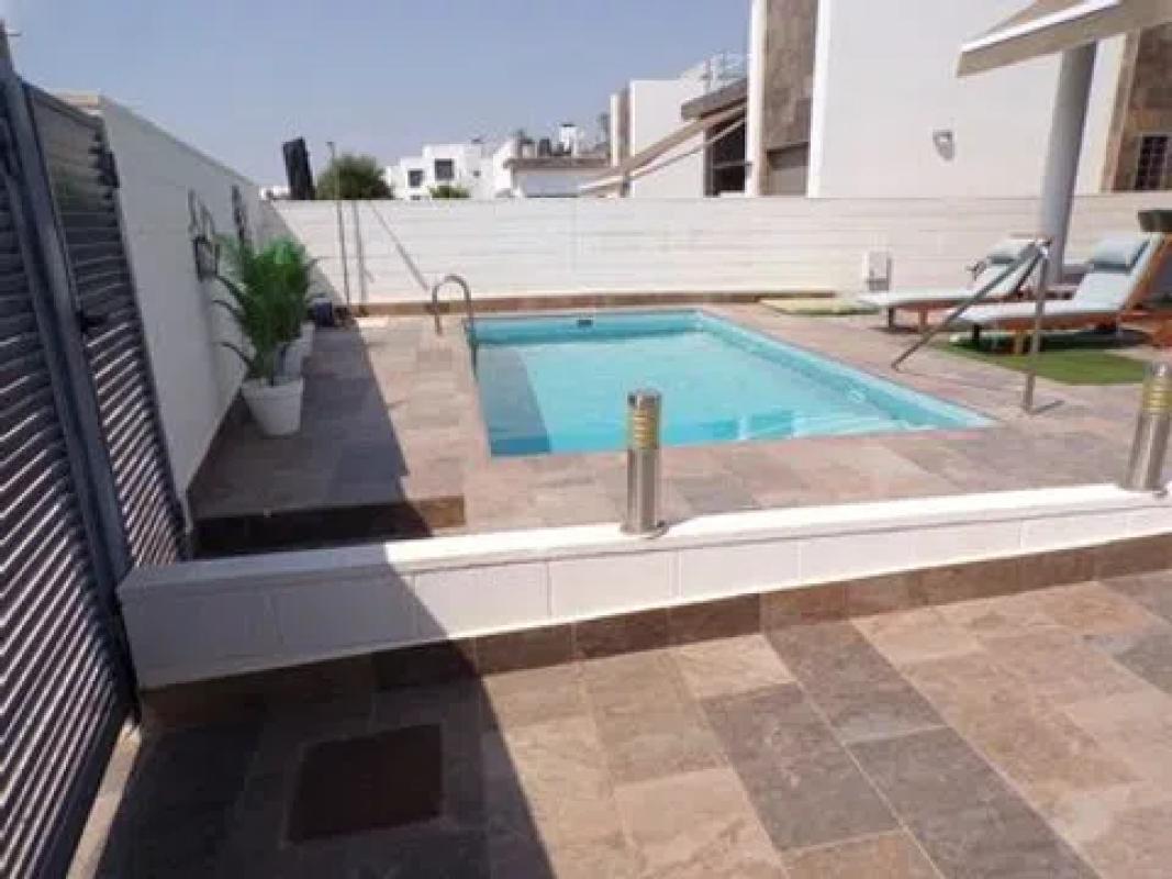 Продажа отдельного шале в  Barrio Villamartín, Ориуэла photo 4
