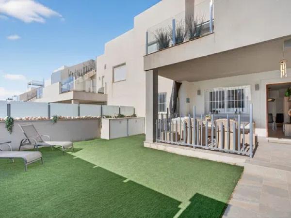 Sprzedaż mieszkania w Barrio Parque Acuático - Sector 25, Torrevieja
thumbnail 1