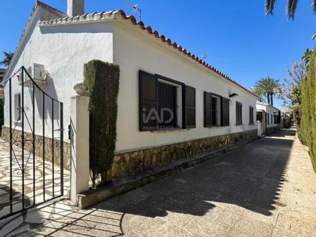 Venta de chalet adosado en Centro Urbano , Denia photo 1