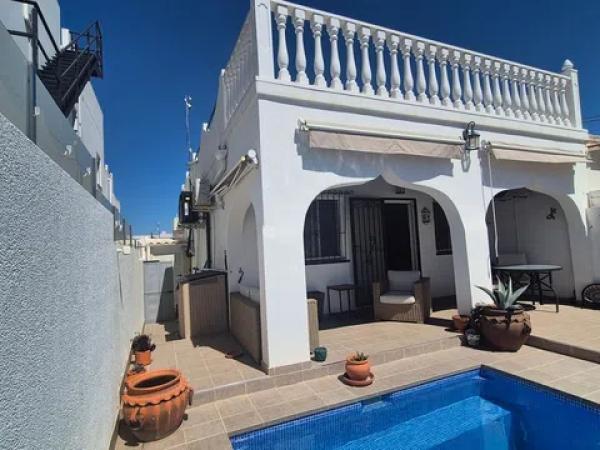 Chalet independiente en venta en Centro, San Miguel de Salinas
 photo 4
