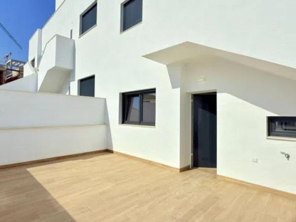 Chalet adosado photo 1