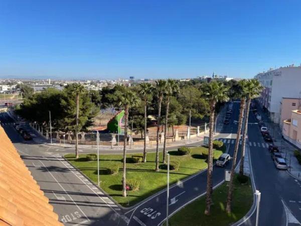 Ático en venta en  Calle Villa Madrid, Torrevieja photo 3