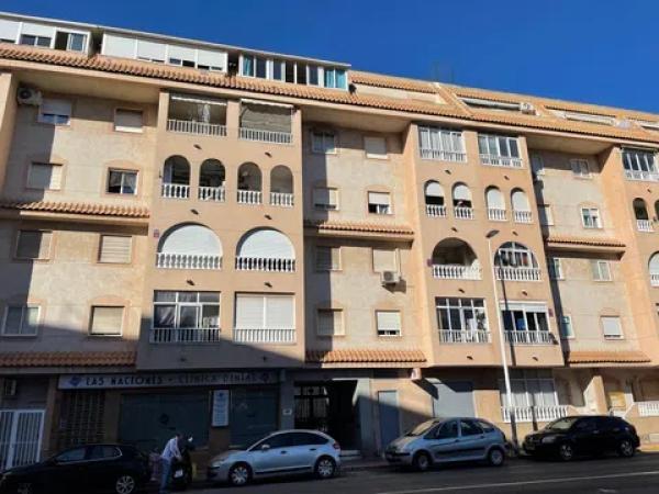 Ático en venta en  Calle Villa Madrid, Torrevieja photo 4