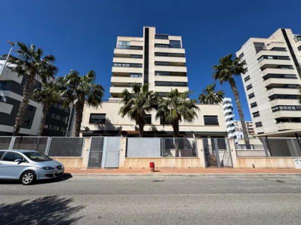 Venta de piso en ALC ROSALINO PEREZ HDEZ, 13, Guardamar del Segura
photo 1