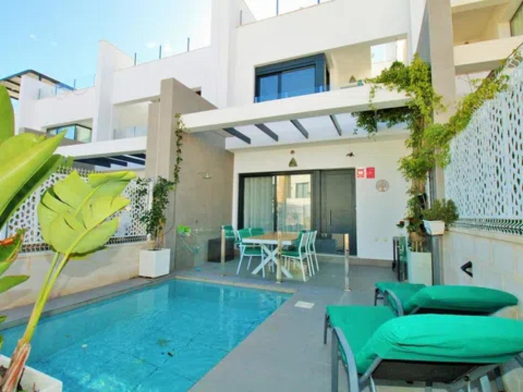 Продажа отдельного шале в Barrio Villamartín, Ориуэла photo 1