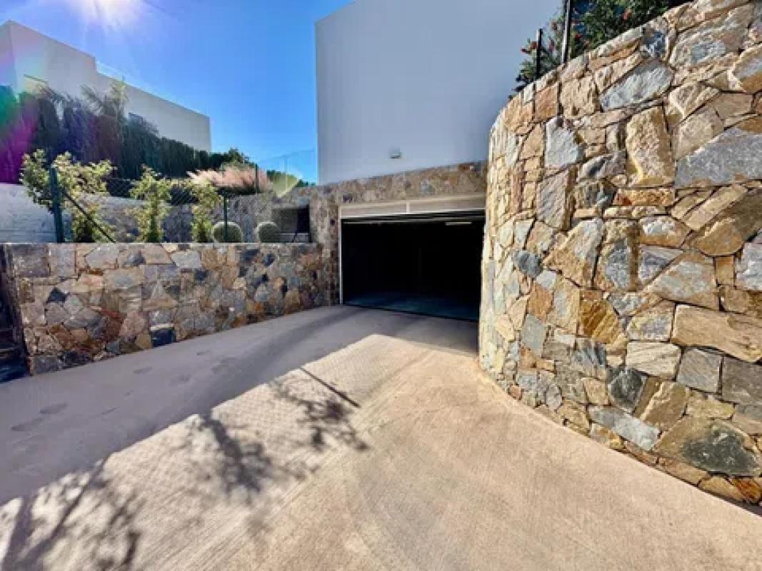 Продажа отдельного шале в  Barrio Las Colinas Golf, Ориуэла photo 3