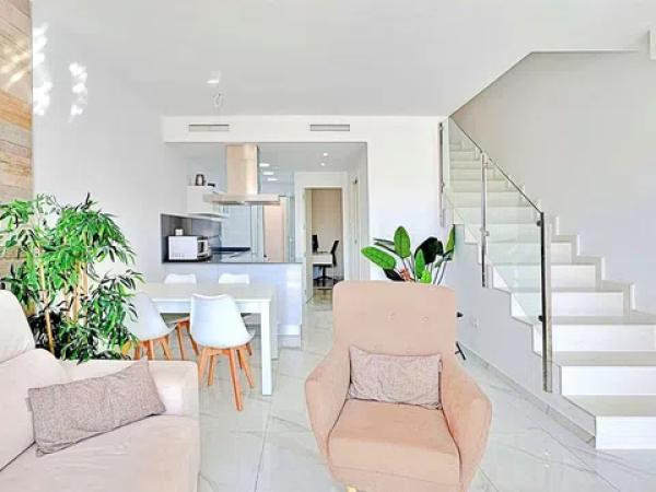 Independent chalet for sale in Barrio Los Balcones - Los Altos del Edén, Torrevieja
 photo 2