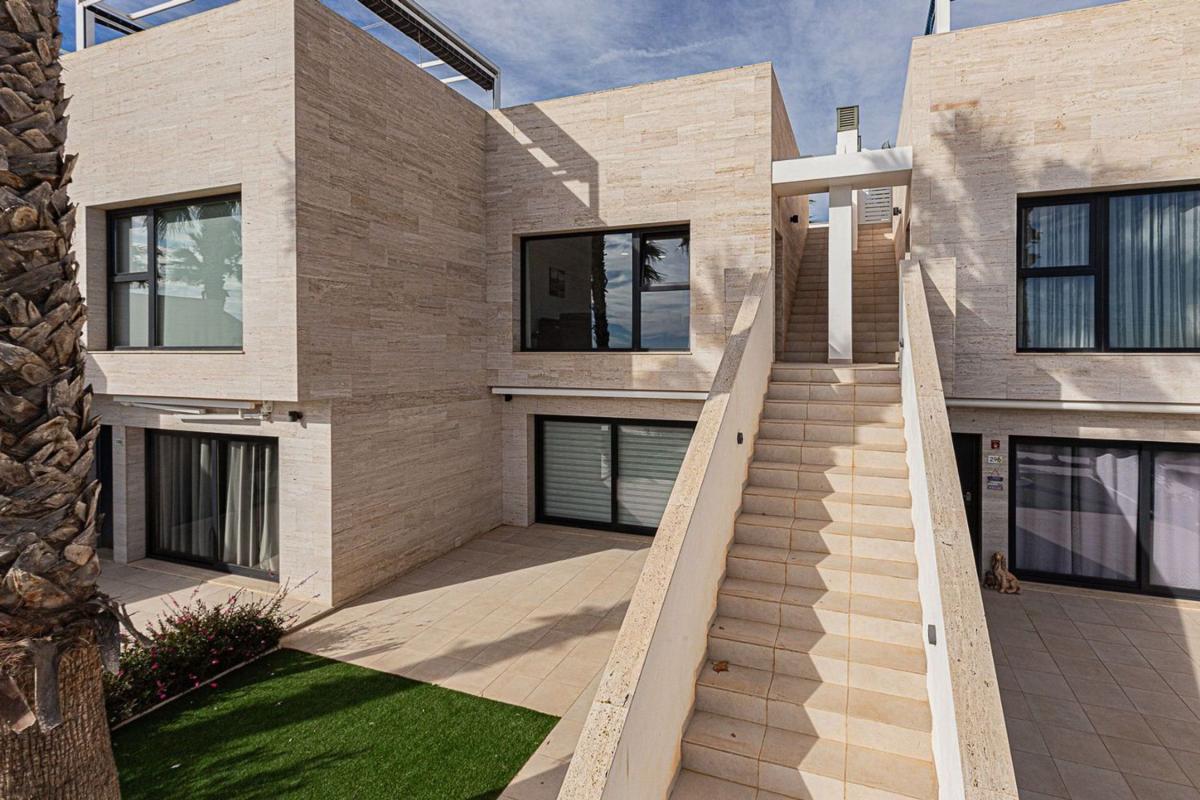 Penthouse sale in Pinar de Campoverde, Pilar de la Horadada photo 3