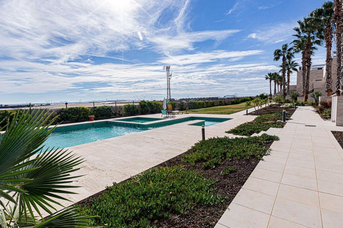 Penthouse sale in Pinar de Campoverde, Pilar de la Horadada photo 4