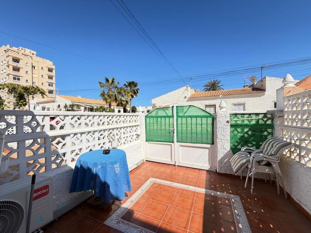 Продажа таунхауса в Calle Marcelina , Торревьеха photo 5