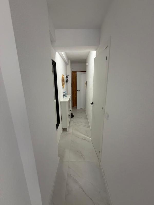 Продажа квартиры на Calle del Ancla, Торревьеха
photo 3