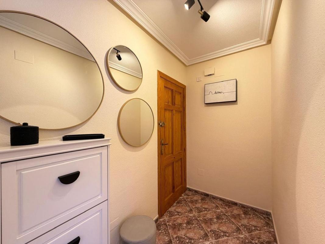 Sale of apartment in Calle Capitán García Gea, Torrevieja
 photo 4