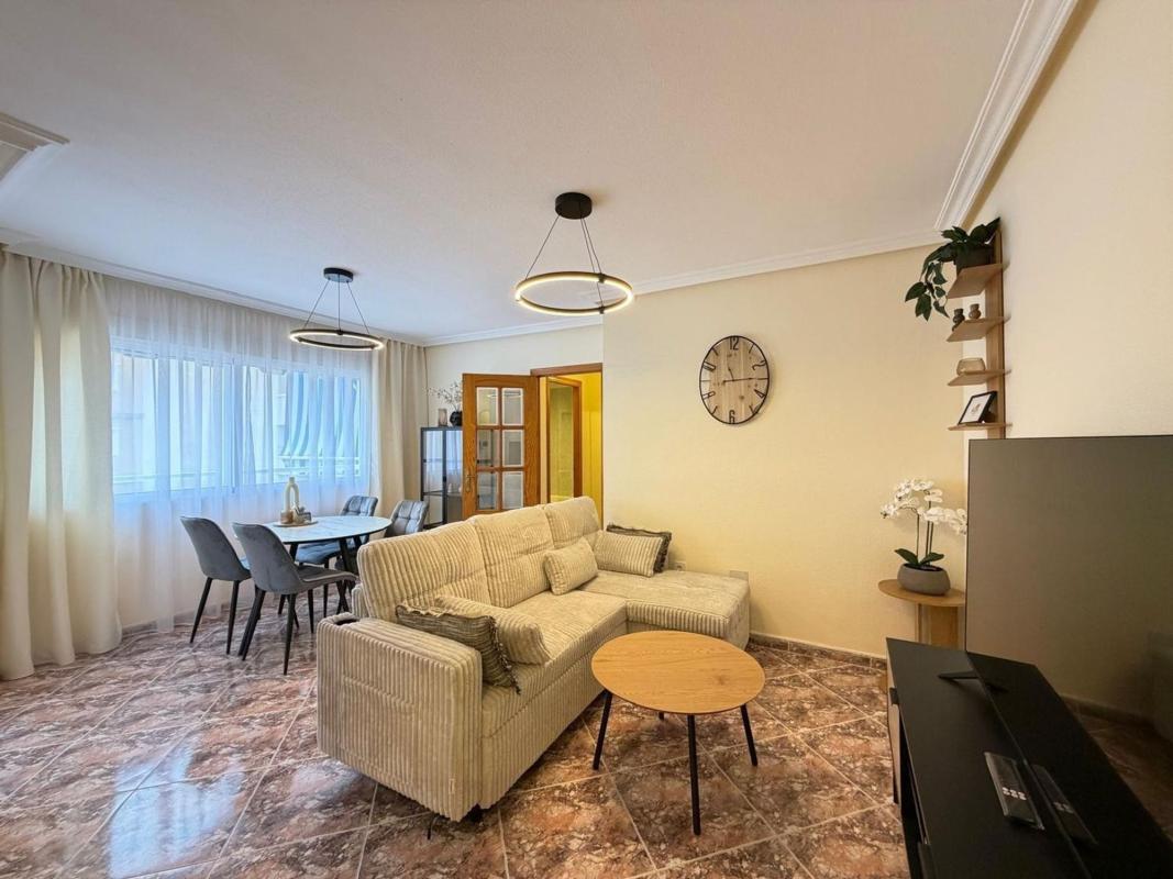 Sale of apartment in Calle Capitán García Gea, Torrevieja
 photo 5