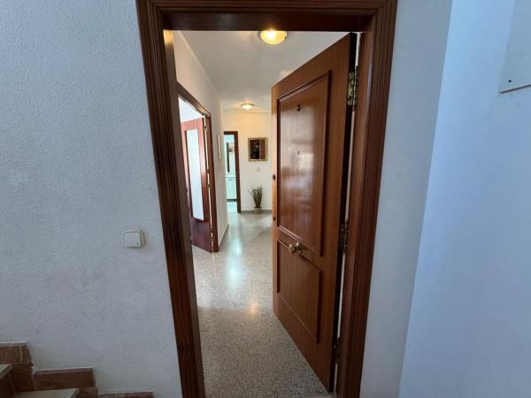 Venta de piso en Centro, San Miguel de Salinas
thumbnail 1