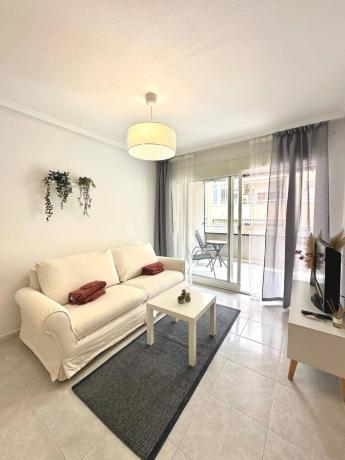 Sprzedaż mieszkania w Calle la Loma, Torrevieja
photo 1