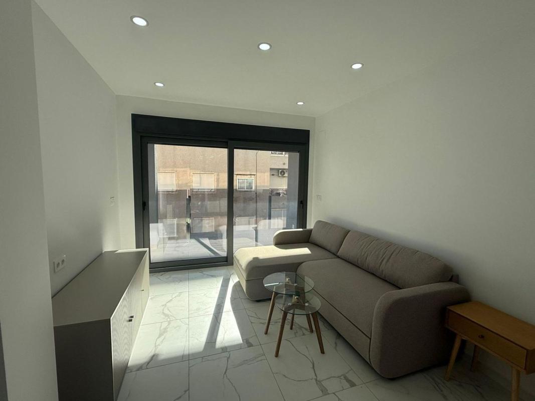 Продажа квартиры на Calle la Loma, 55, Торревьеха
photo 3
