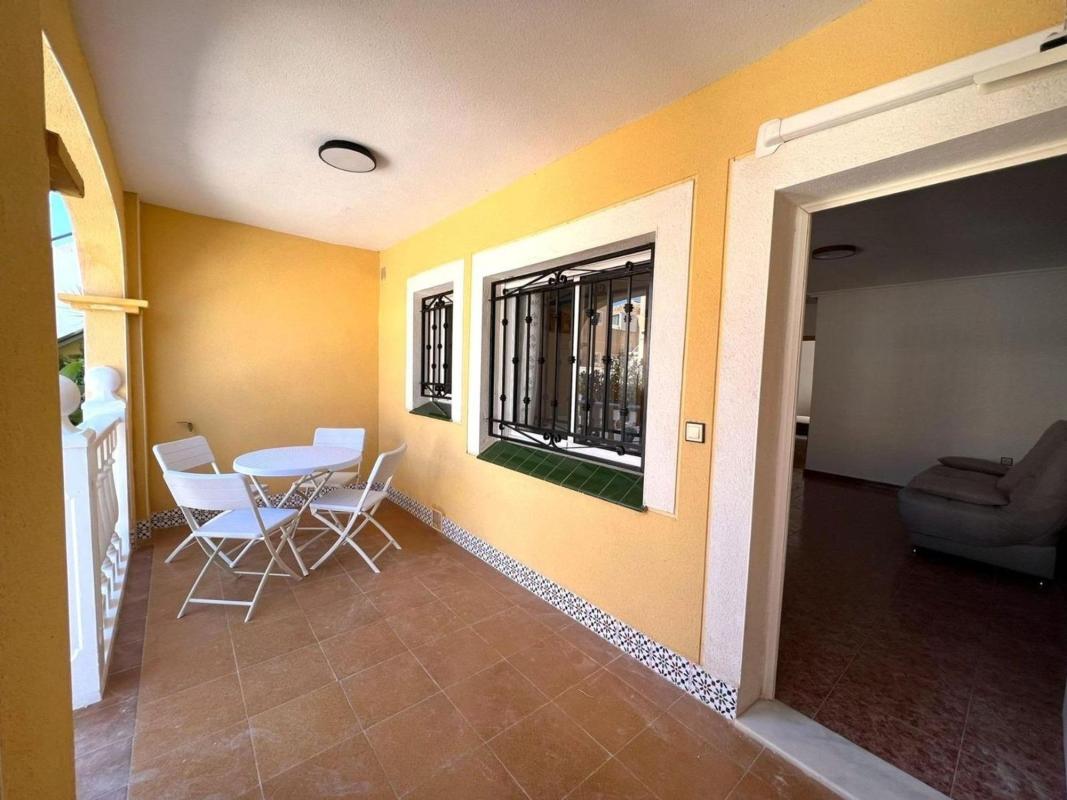 Sprzedaż niezależnego domku jednorodzinnego w Calle Lagunas de Ruidera, Orihuela photo 5