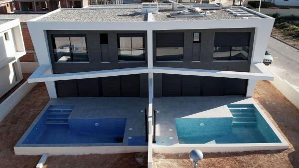 Chalet pareado photo 3
