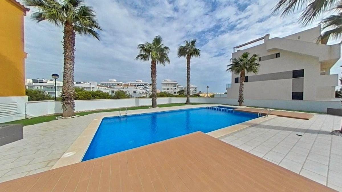Venta de piso en Barrio Villamartín, Orihuela
photo 1