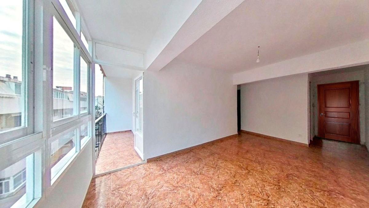 Venta de piso en Barrio Plà del Bon Repòs-La Goteta, Alicante / Alacant
photo 1