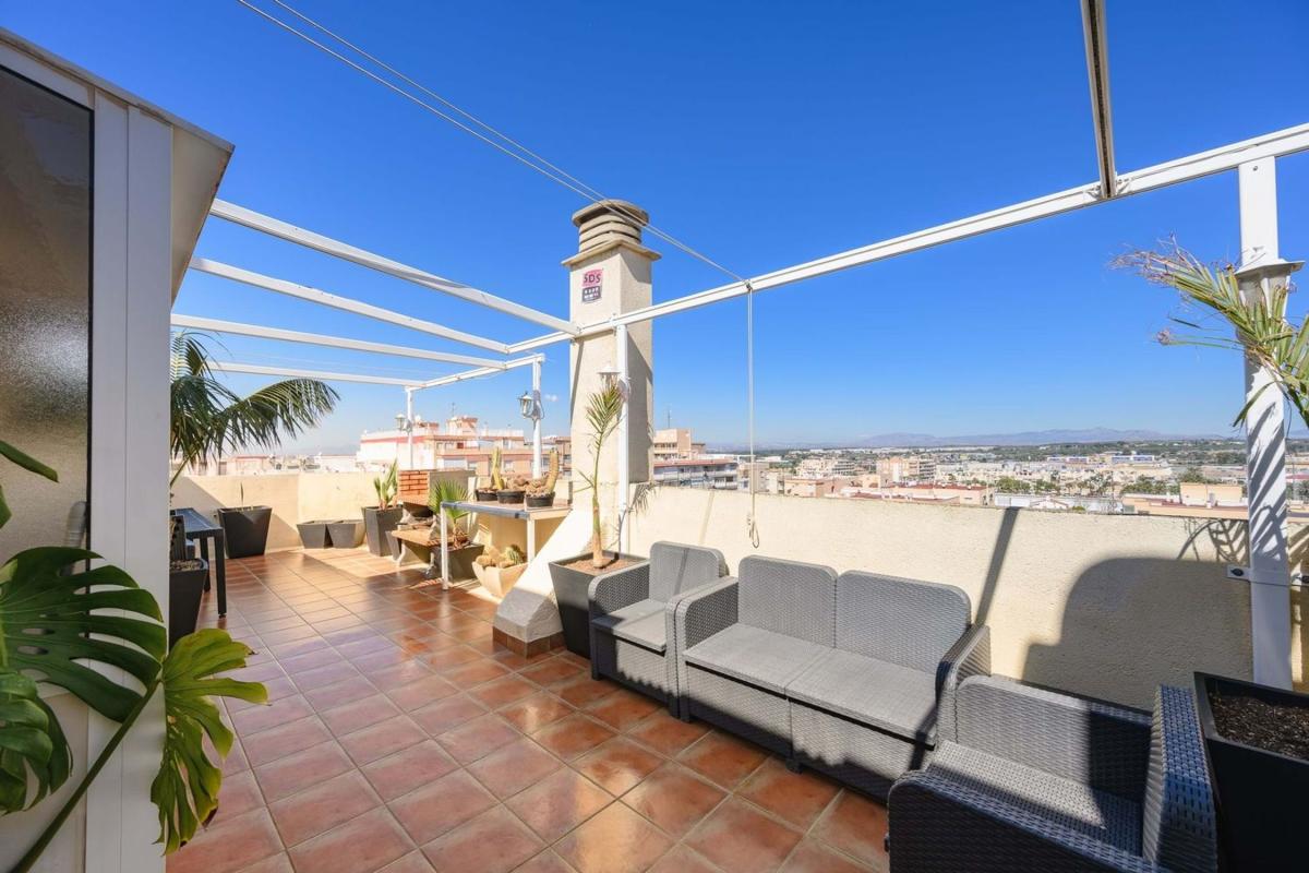 Sale of apartment in Puerto, Santa Pola
 photo 2