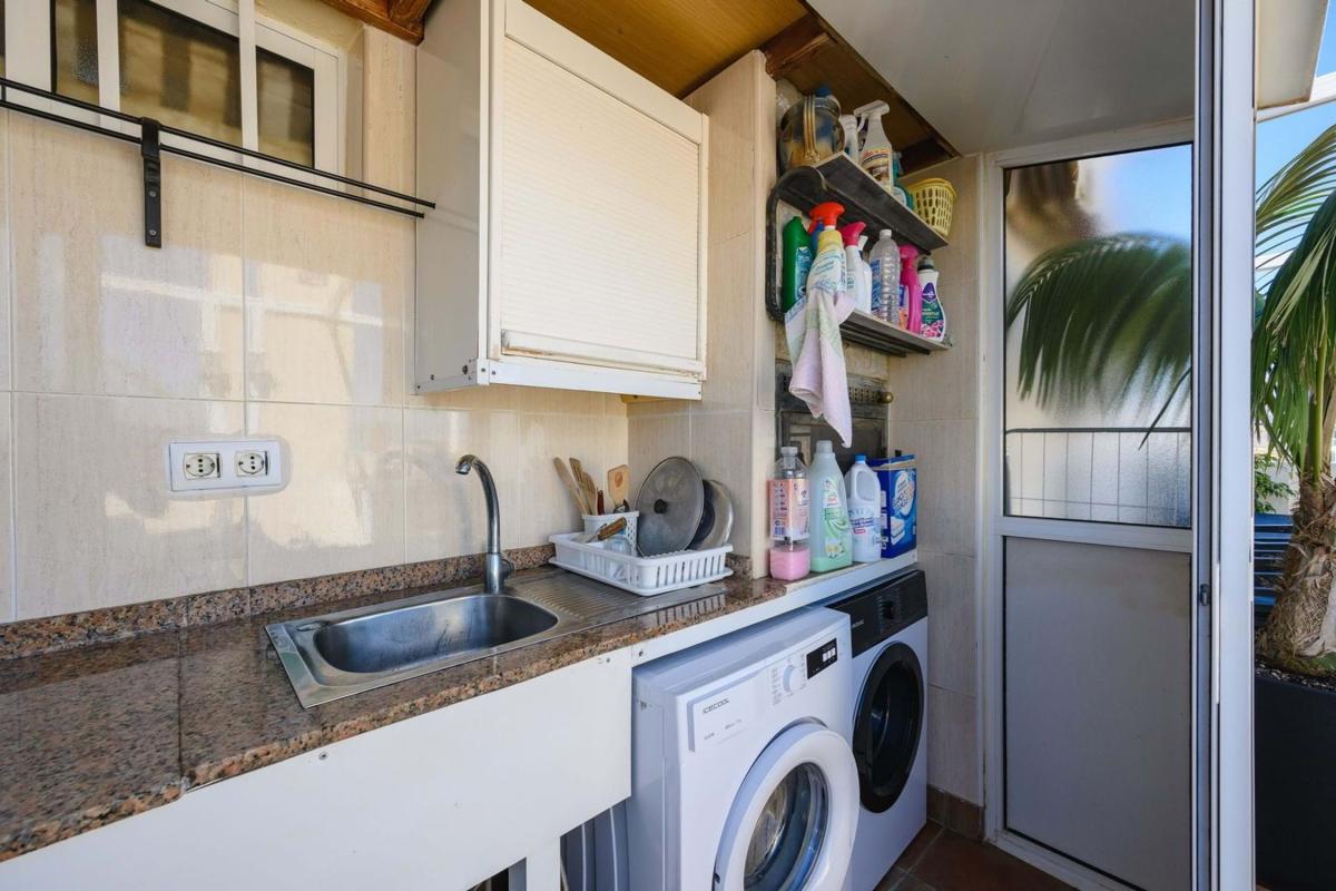 Sale of apartment in Puerto, Santa Pola
 photo 5