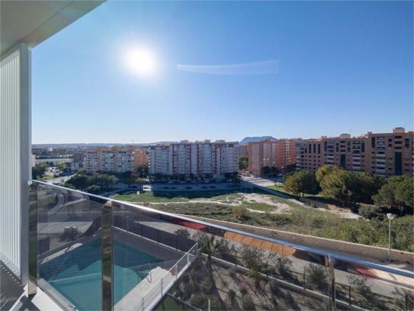 Sale of flat in Barrio Paus, Alicante
 photo 3