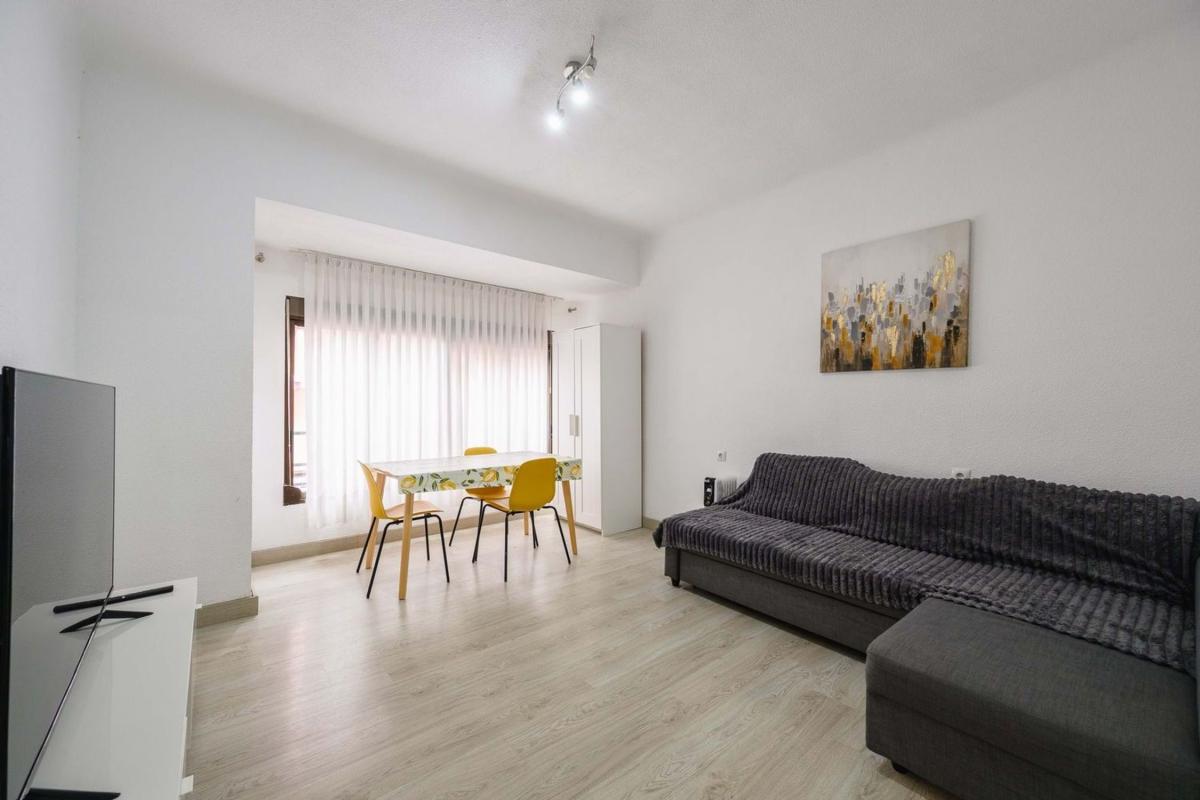 Venta de piso en Barrio Campoamor, Alicante / Alacant
photo 2