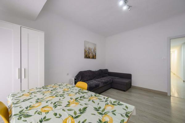 Sale of flat in Barrio Campoamor, Alicante
 photo 3