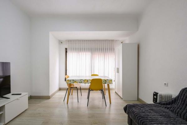 Sale of flat in Barrio Campoamor, Alicante
 photo 4