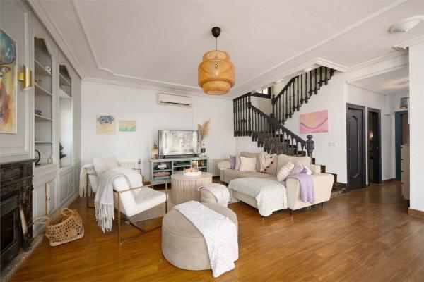 Independent chalet for sale in Los Girasoles, San Vicente del Raspeig
thumbnail 2