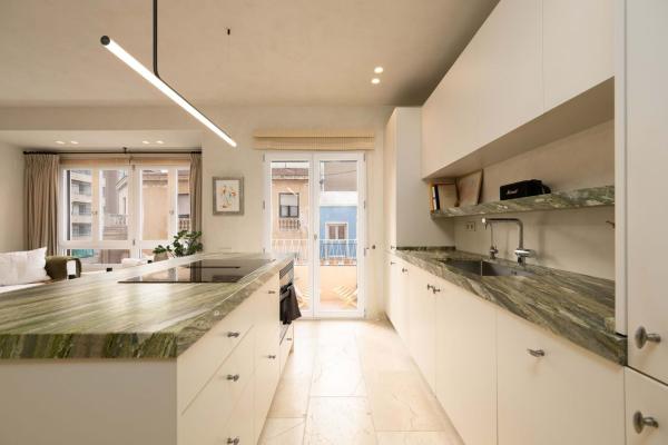 Sale of flat in Barrio Mercado, Alicante
 photo 2