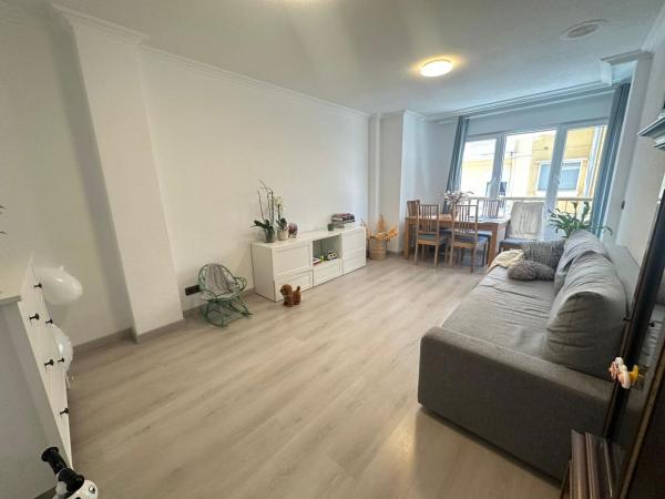 Venta de piso en Calle Antonio Pascual Quiles, Elche / Elx
thumbnail 1